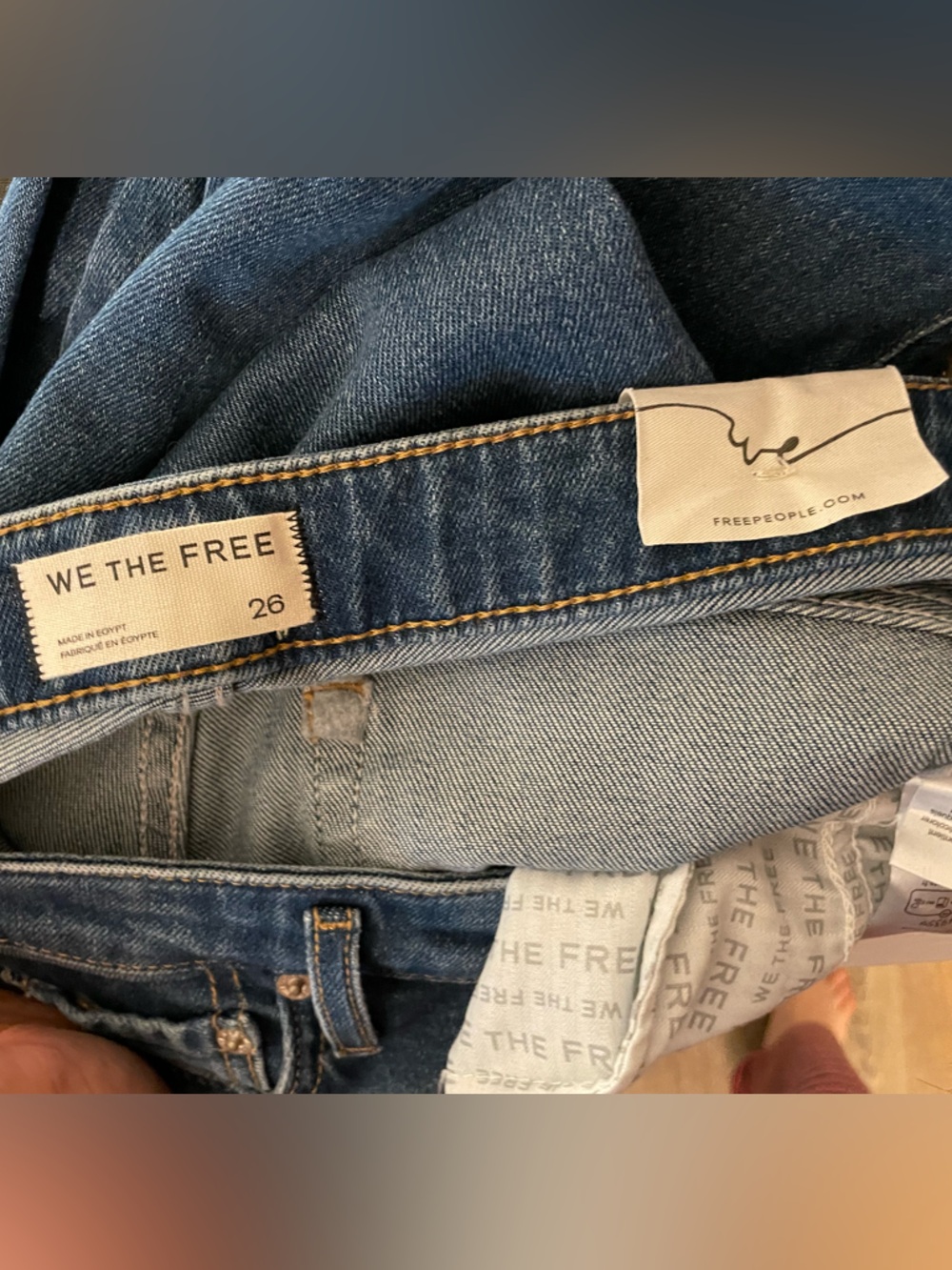 NWT We The Free Emre Low-Rise Flared Blue Jeans Frayed Hem Size 26 - Picture 7 of 7
